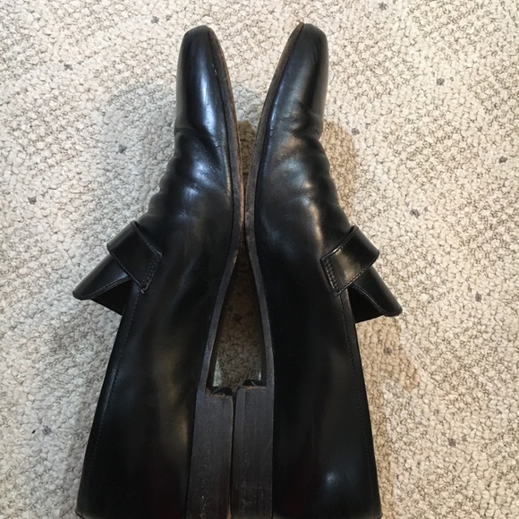 SOLD!!’ Salvatore Ferragamo Leather Loafers. - Picture 8 of 13